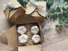 Aromatherapy shower steamer gift box