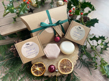 A Christmas set including natural solid shampoo and conditioner bar 