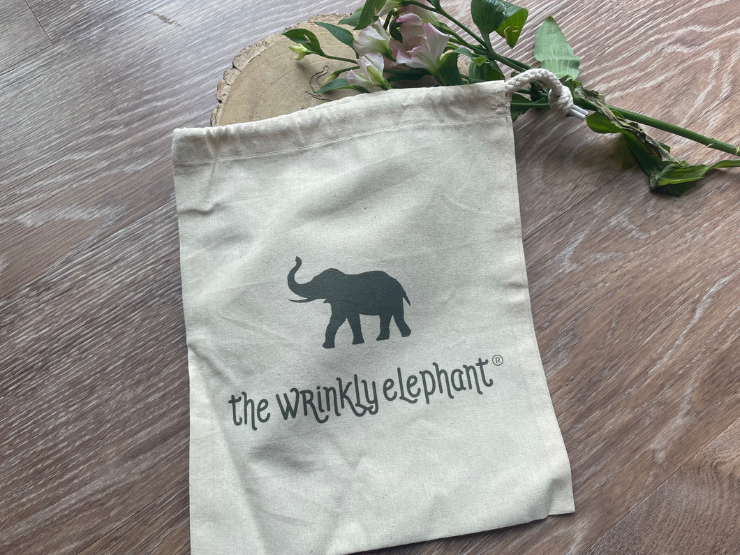 Wrinkly Elephant drawstring  bag